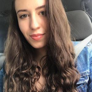 Meet your Posher, Rebecca